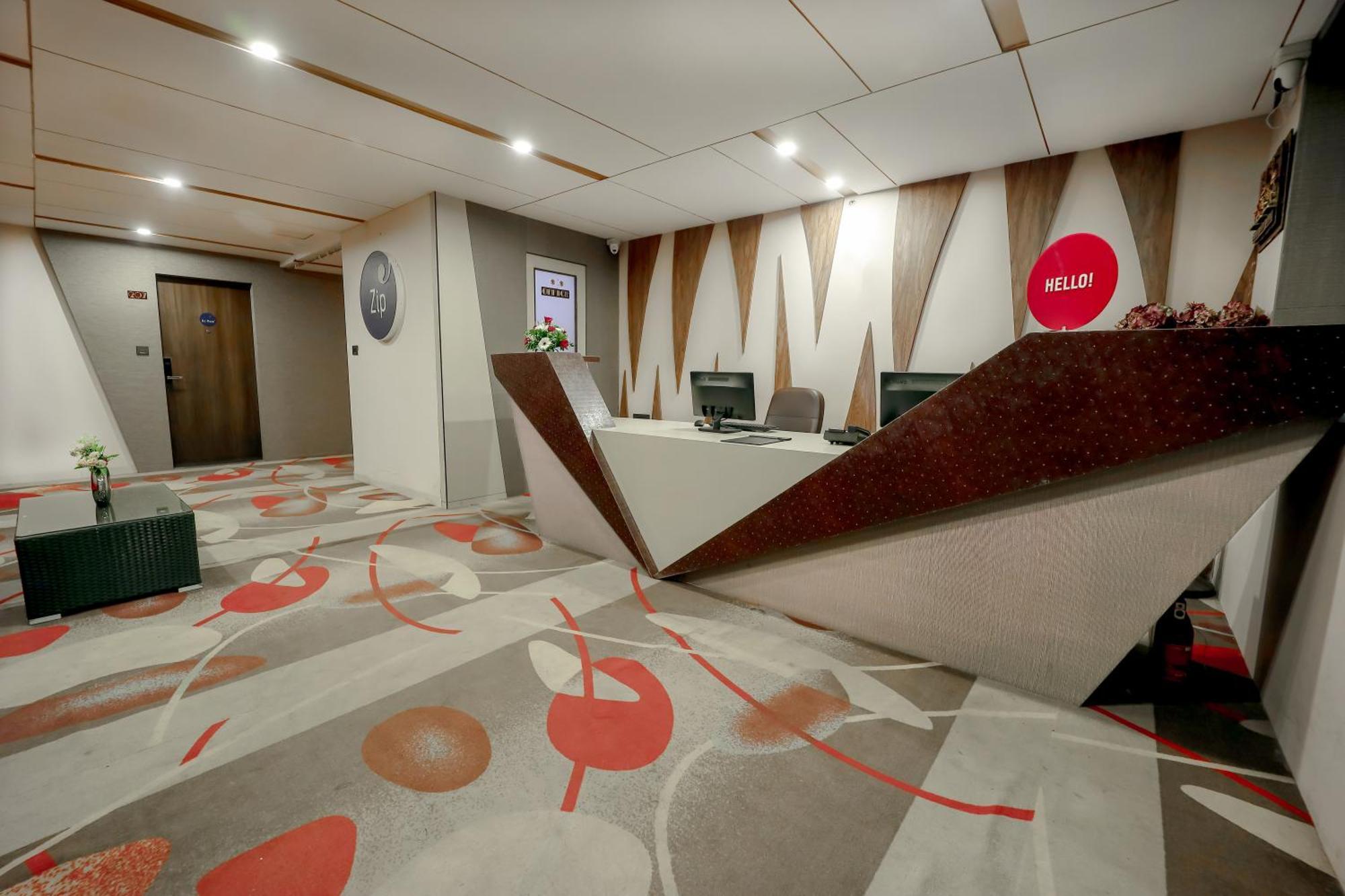 Zip By Spree Hotels Surat Exterior photo