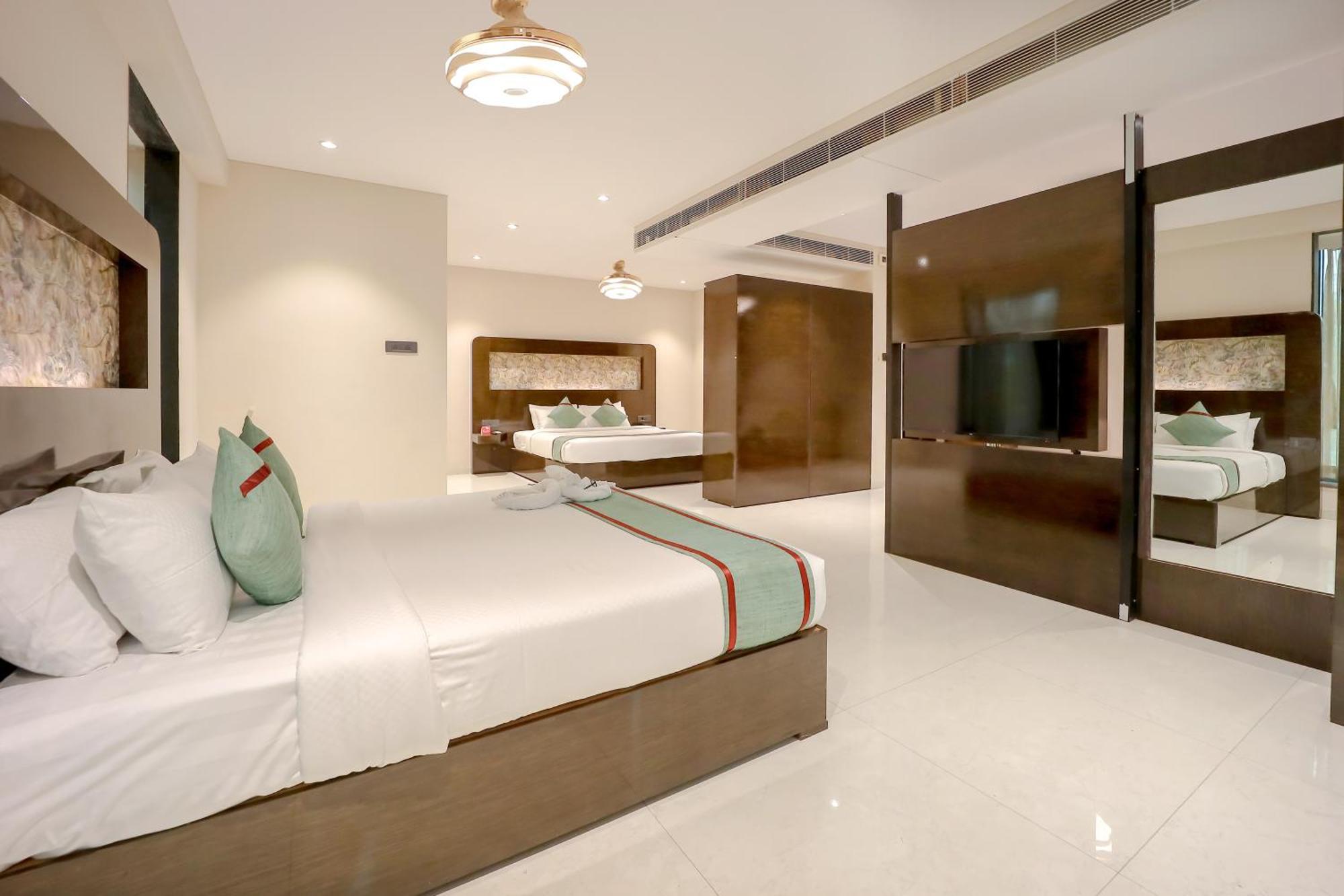 Zip By Spree Hotels Surat Exterior photo